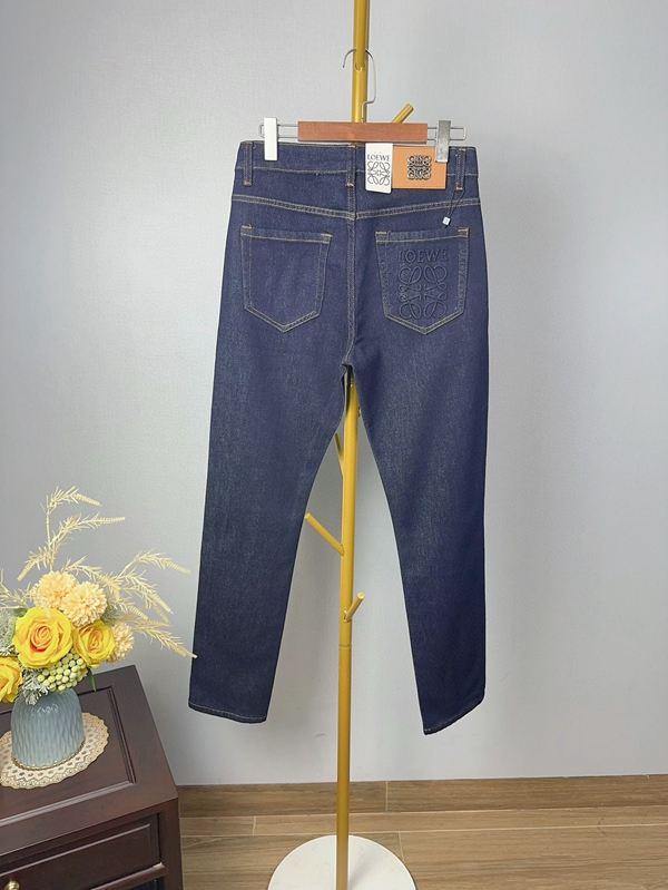 ブランドジーンズ側面デザイン